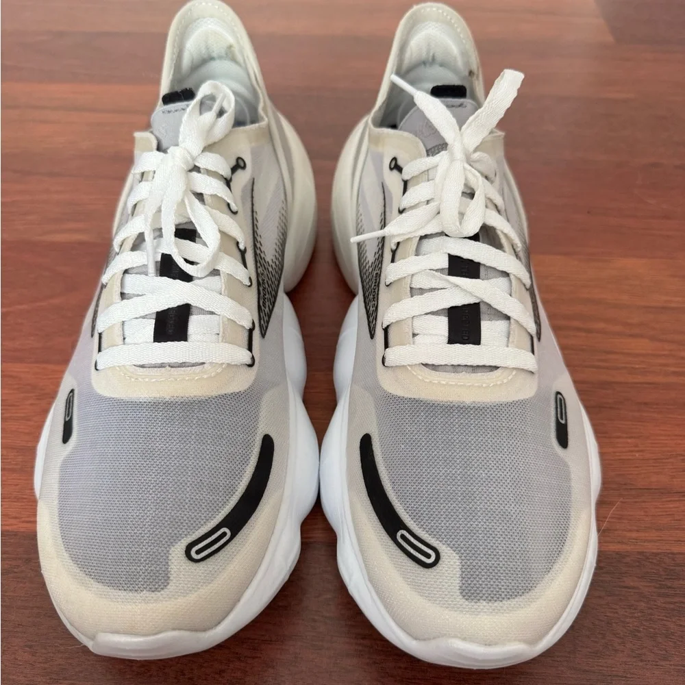 Sold - Picture 4 of 8